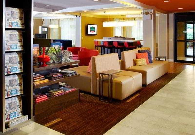 Courtyard By Marriott Tulsa Central Extérieur photo