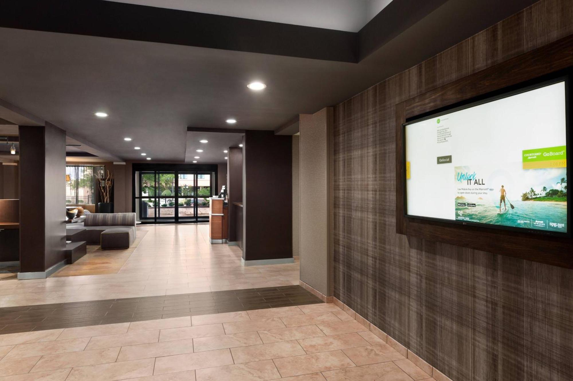 Courtyard By Marriott Tulsa Central Extérieur photo