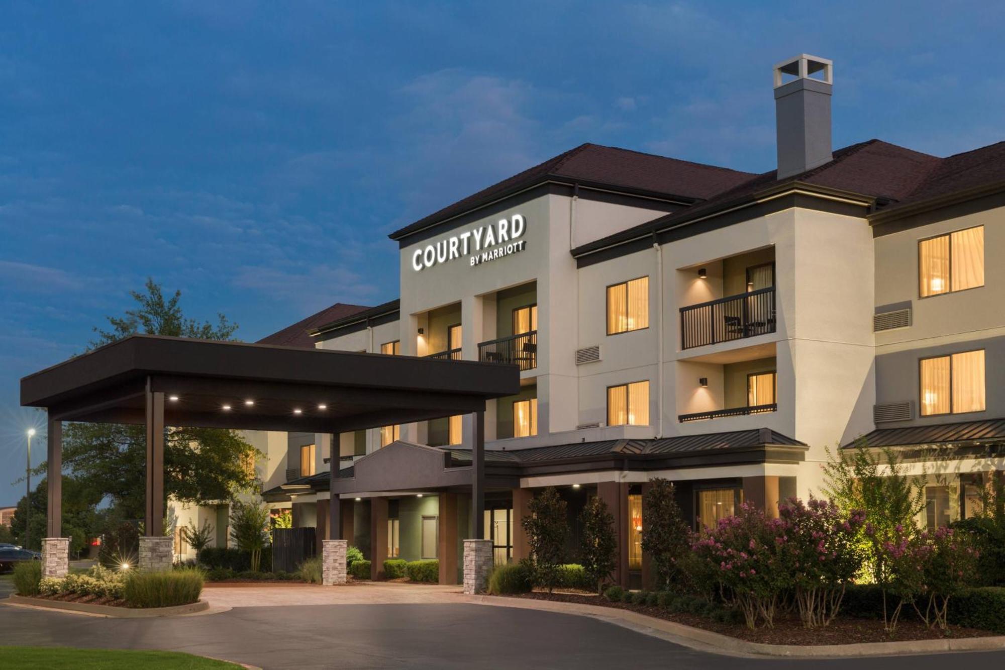 Courtyard By Marriott Tulsa Central Extérieur photo